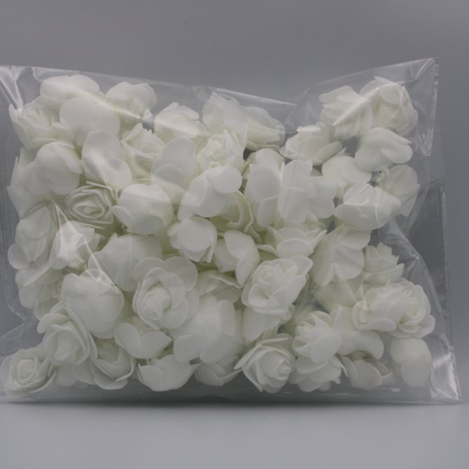 Trandafiri Din Spuma 3Cm 100Buc/Set Alb