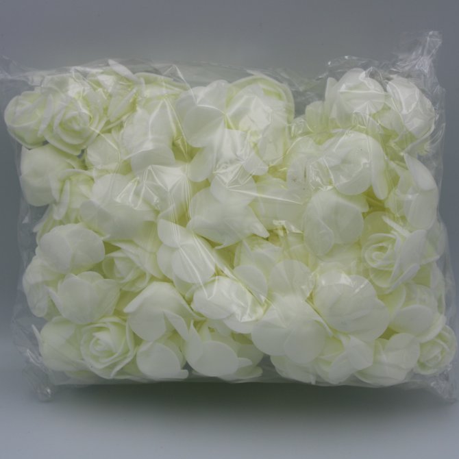 Trandafiri Din Spuma 3Cm 100Buc/Set Crem